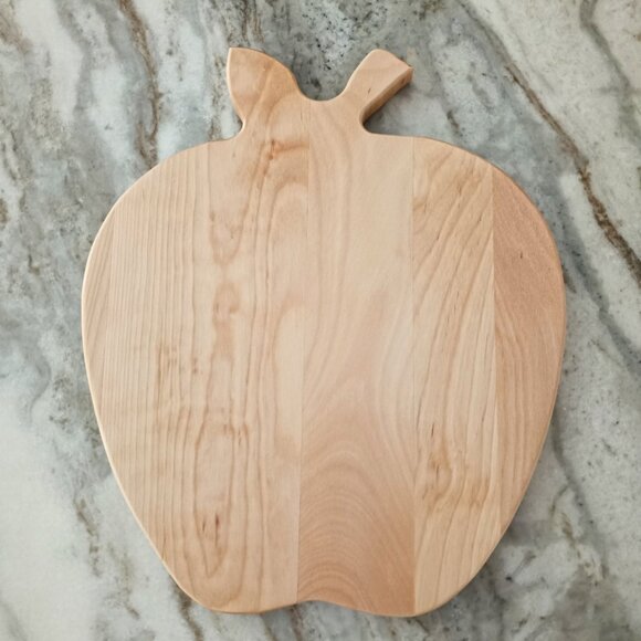 Charcuterie/Cutting Board - Apple shape - Picture 1 of 16